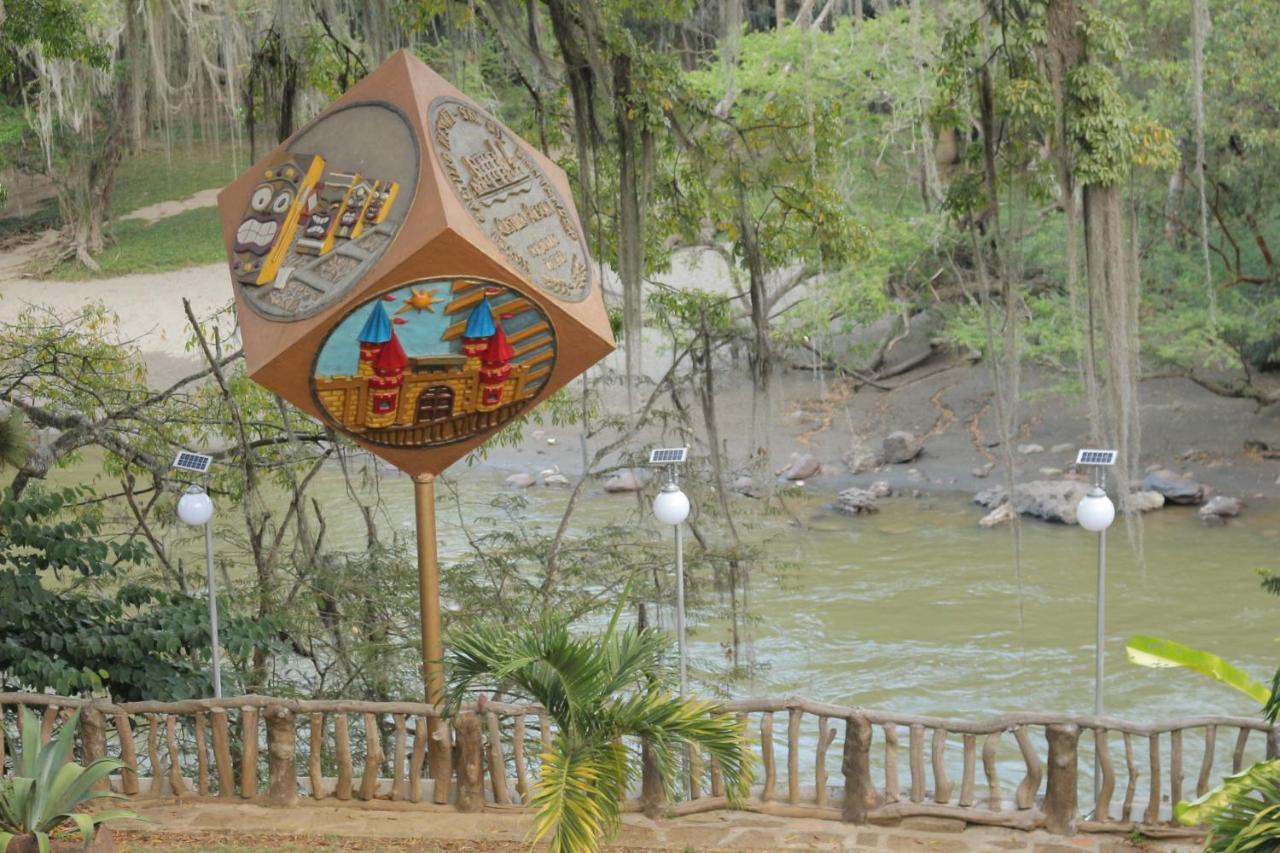 Hotel Castillo Resort San Gil Bagian luar foto